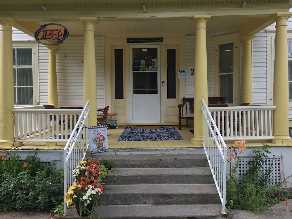 marmora and lake inn