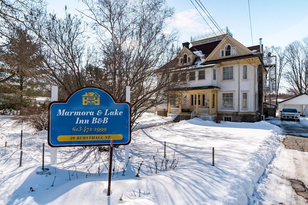 marmora and lake inn