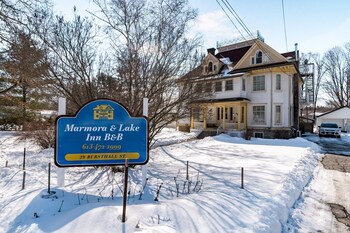 marmora and lake inn