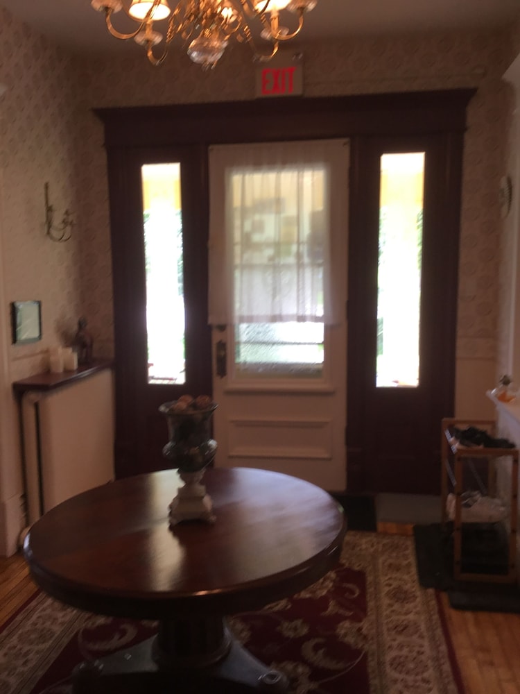 marmora and lake inn