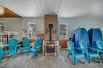 marmora and lake inn