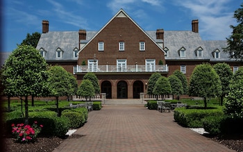 the founders inn and spa tapestry collection by hilton