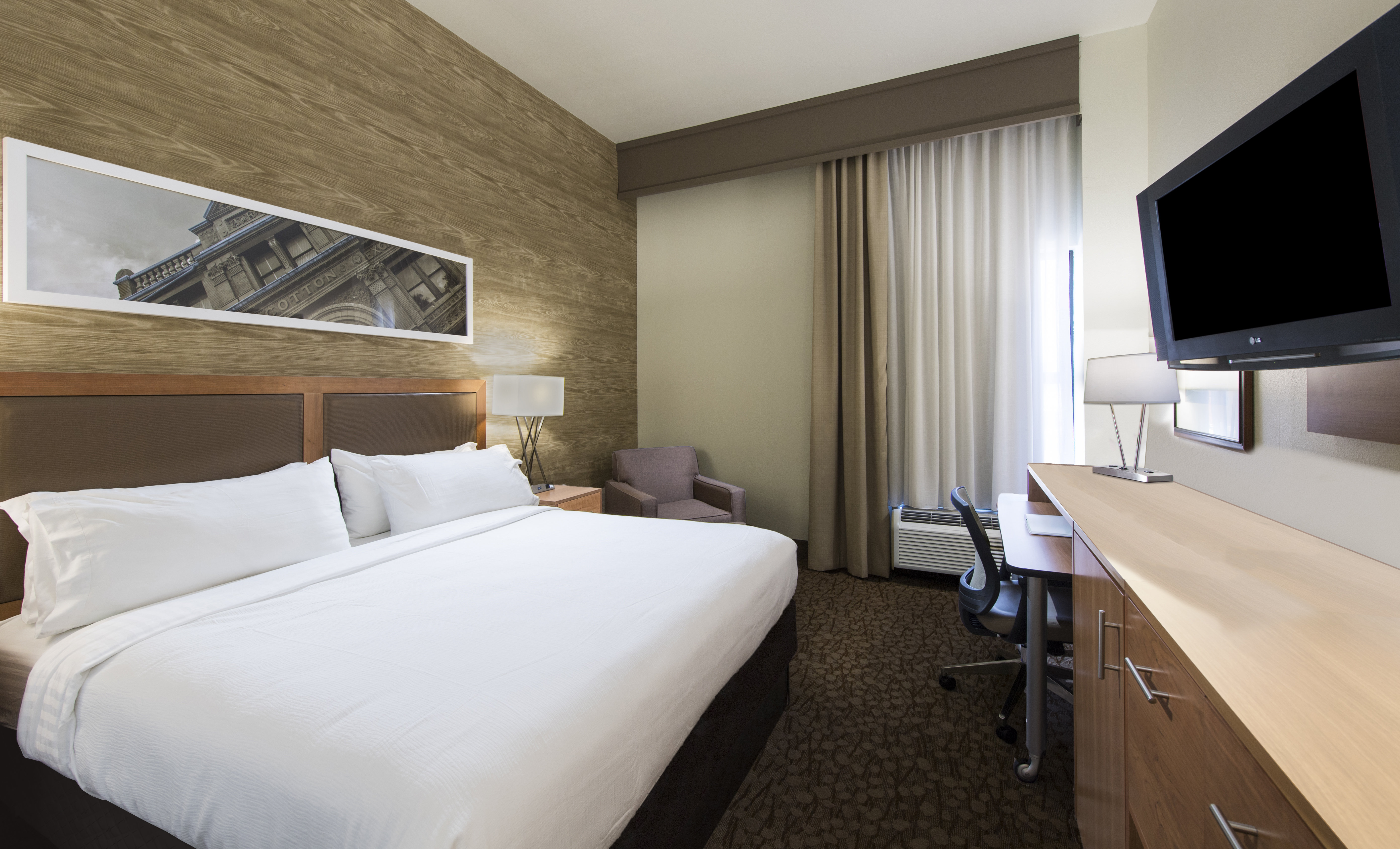 holiday inn savannah historic district by ihg