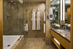 four seasons hotel new york