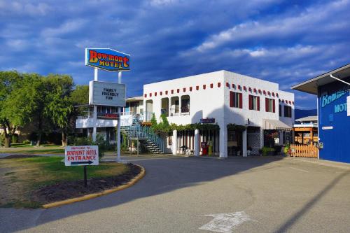 bowmont motel