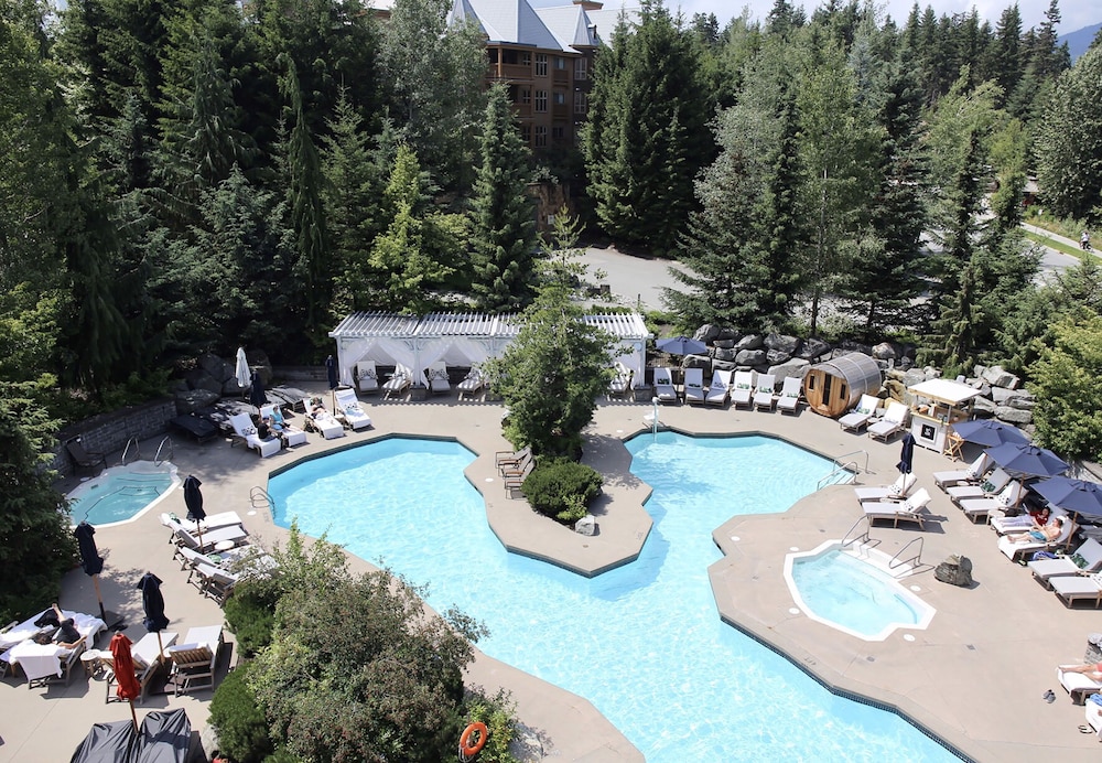 Four Seasons Resort Whistler,Spruce Grove>>Whistler,5 star