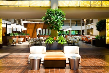 Embassy Suites By Hilton Cincinnati Northeast Blue Ash,Cincinnati>>Blue Ash,4 star