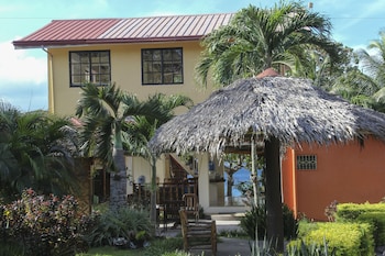 Isla Hayahay Beach Resort And Restaurant,Calape>>Bohol,3 star