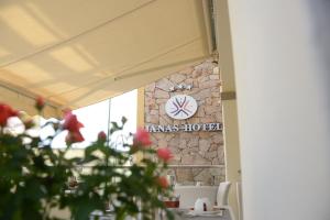 janas hotel