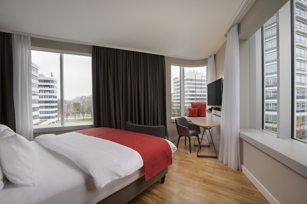 holiday inn hamburg city nord by ihg