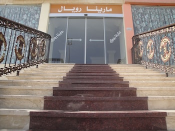 marina royal hotel suites