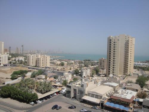 marina royal hotel suites