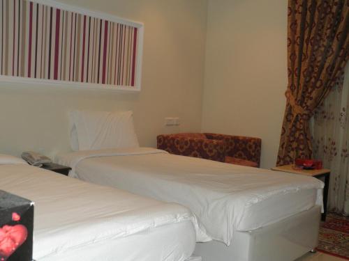 marina royal hotel suites