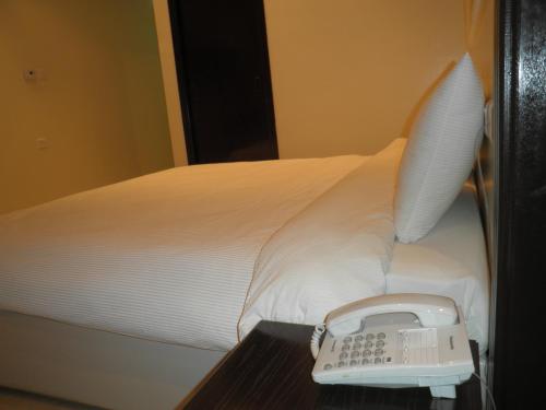 marina royal hotel suites