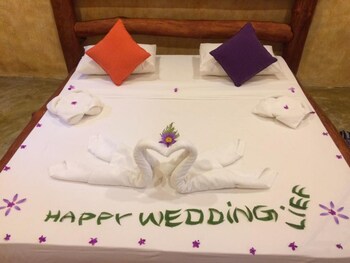 Rainforest Edge,Galle>>Deniyaya,3 star