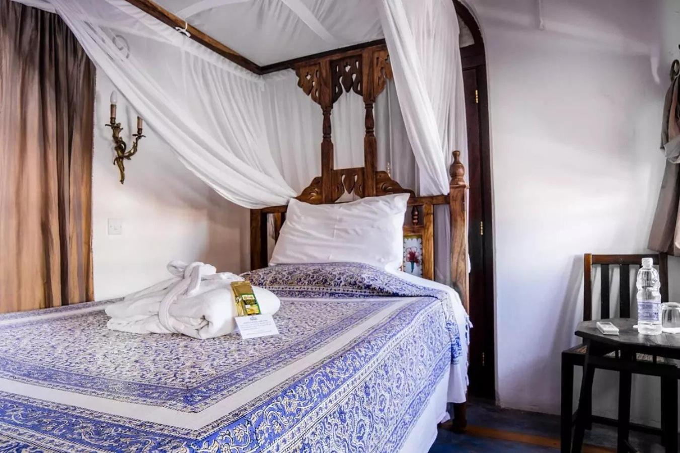 zanzibar coffee house