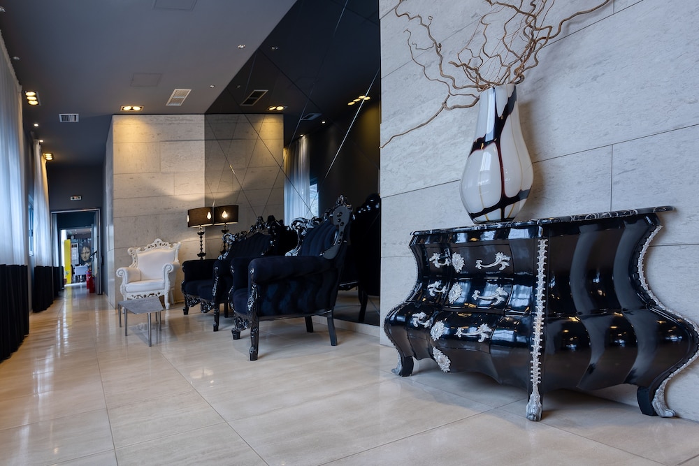 gallery art hotel