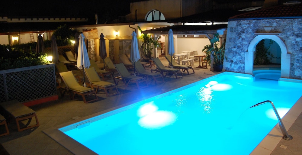 Agriturismo Il Megalite,Brindisi>>Bari,4 star