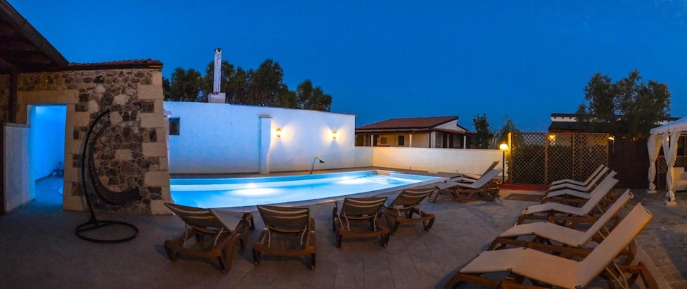 Agriturismo Il Megalite,Brindisi>>Bari,4 star