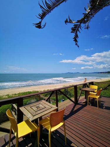 pousada la luna frente mar