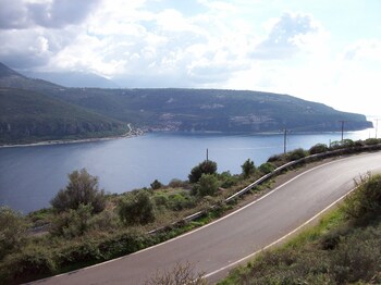 east mani