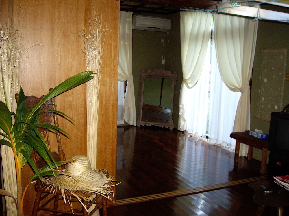 milk ya guest house caters to women only