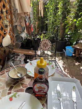 milk ya guest house caters to women only