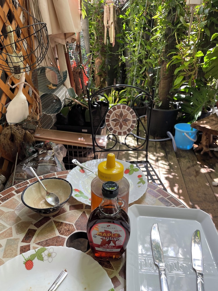 milk ya guest house caters to women only