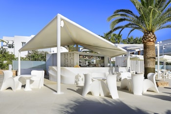 blanco hotel formentera