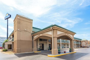Days Inn By Wyndham Clarksville North,Tennessee>>Clarksville,2 star