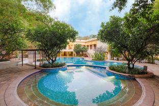 club mahindra golden landmark mysuru