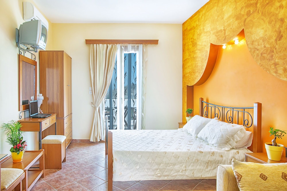 golden sun hotel