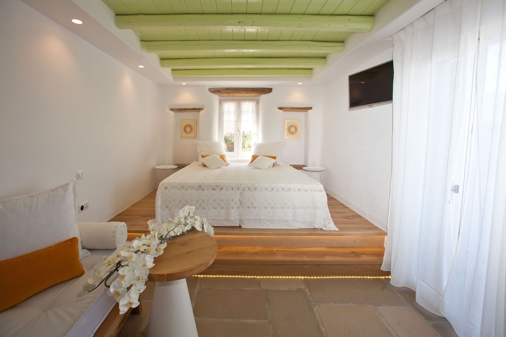 golden sun hotel