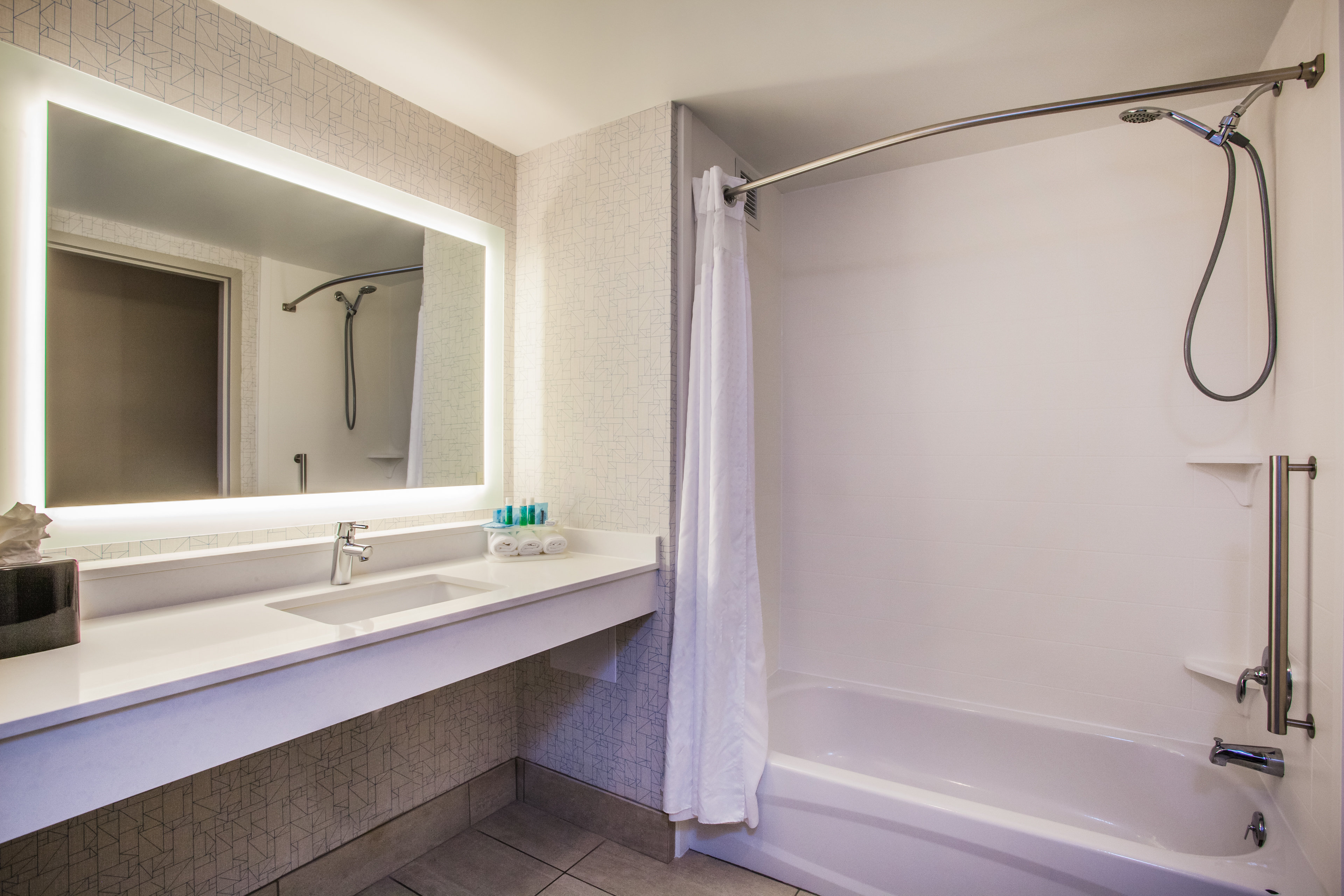 holiday inn express and suites lexington park california by ihg