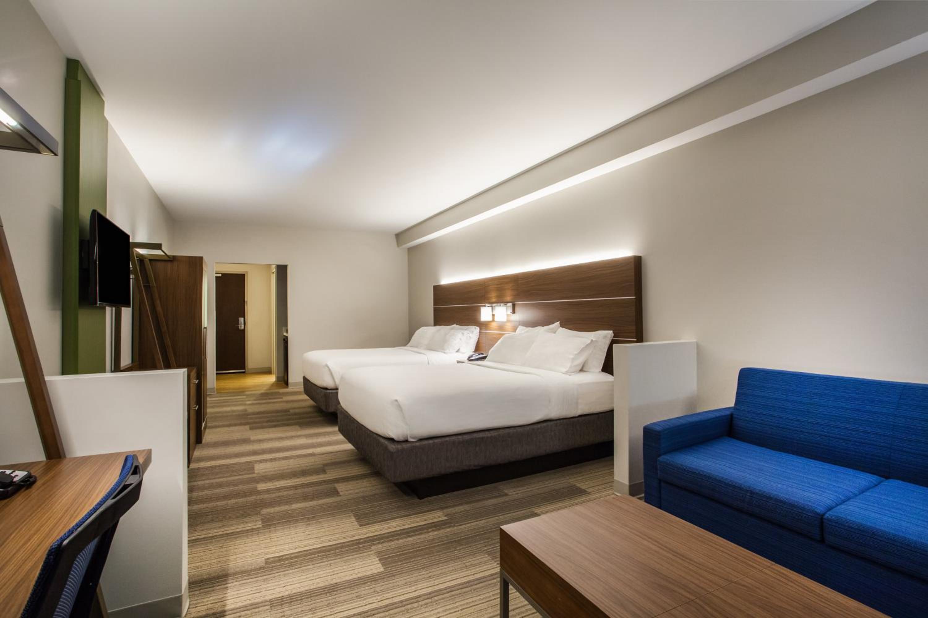 holiday inn express and suites lexington park california by ihg
