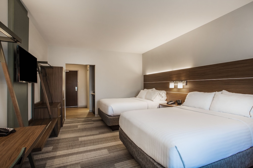 holiday inn express and suites lexington park california by ihg