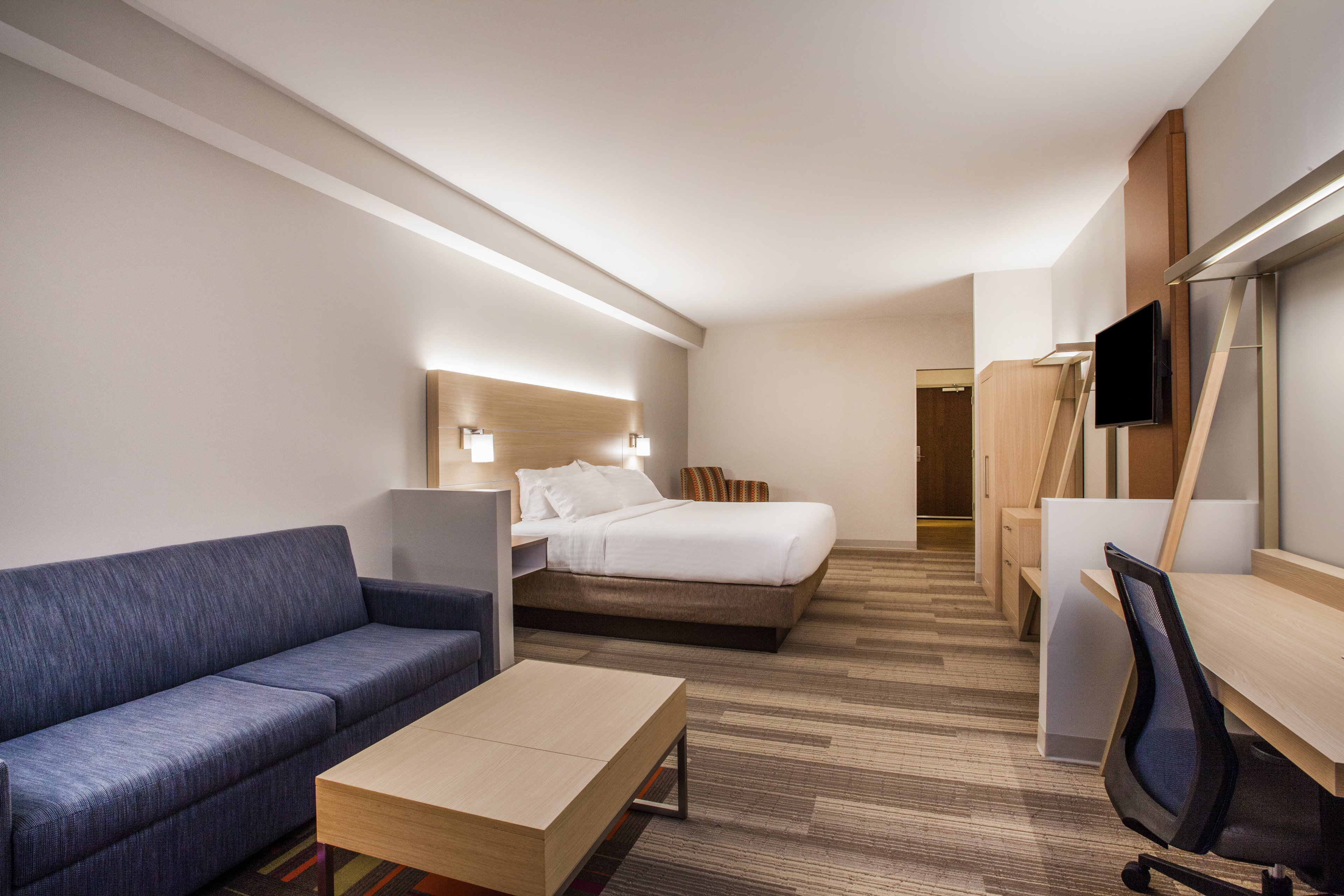 holiday inn express and suites lexington park california by ihg