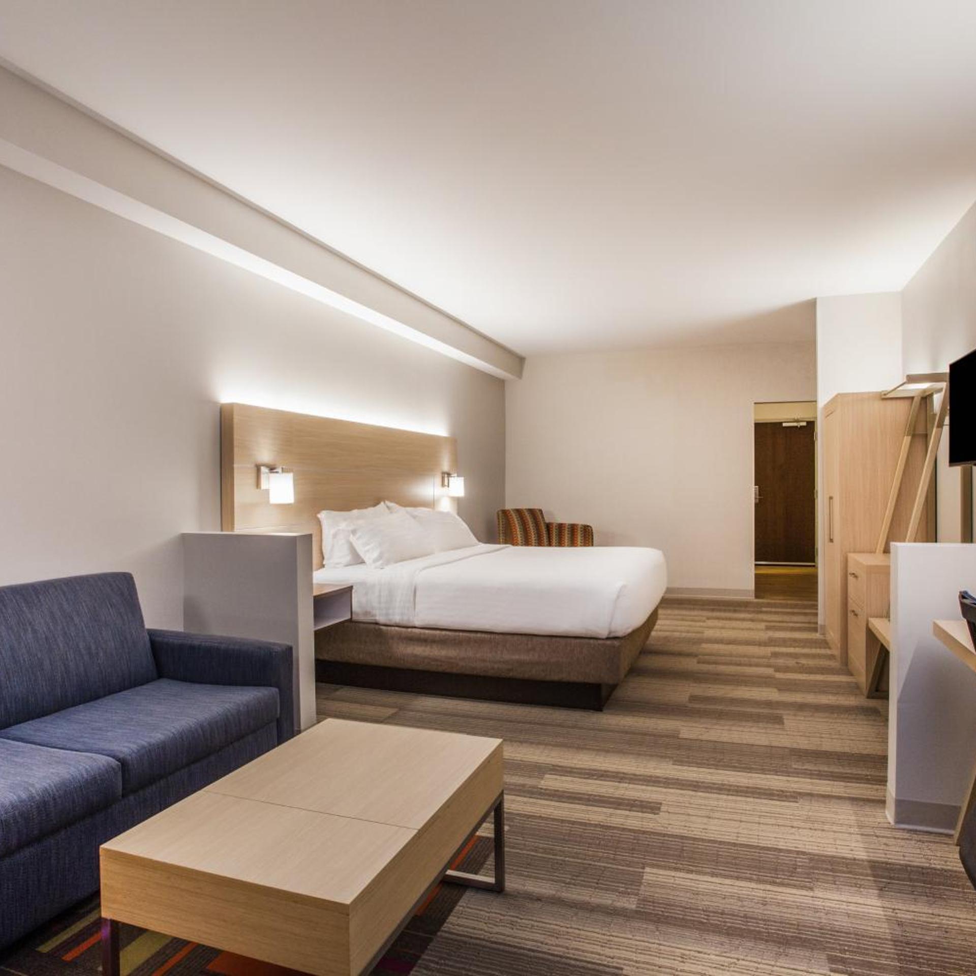 holiday inn express and suites lexington park california by ihg