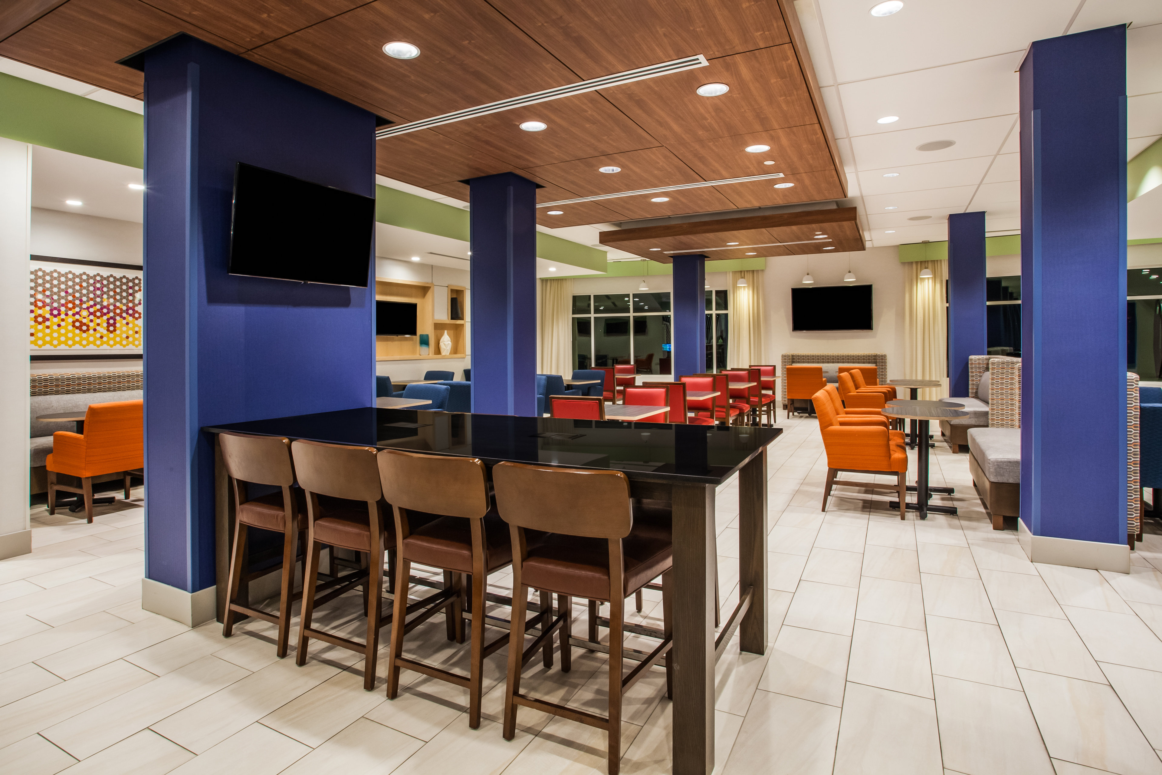 holiday inn express and suites lexington park california by ihg