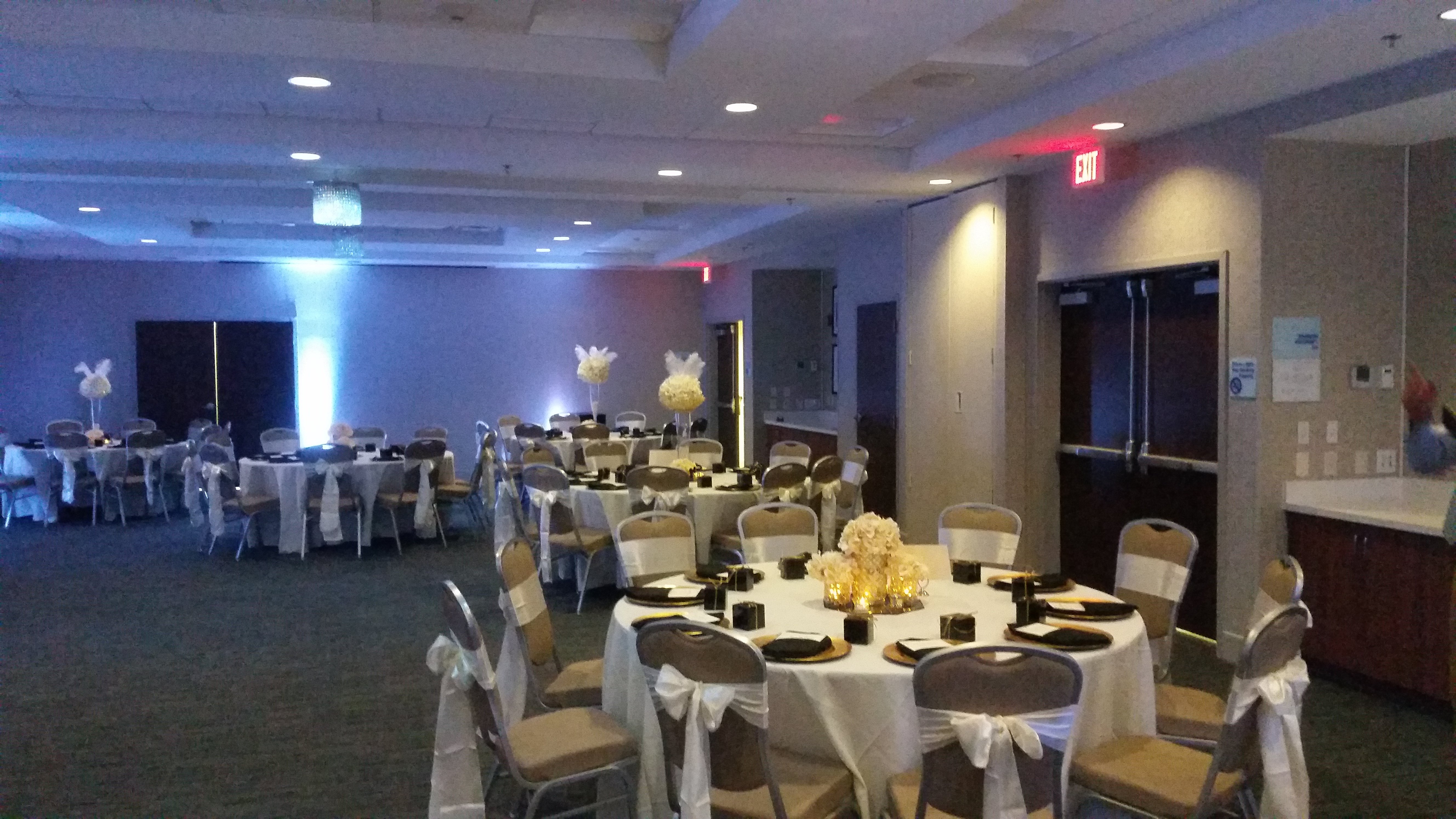 holiday inn express and suites lexington park california by ihg