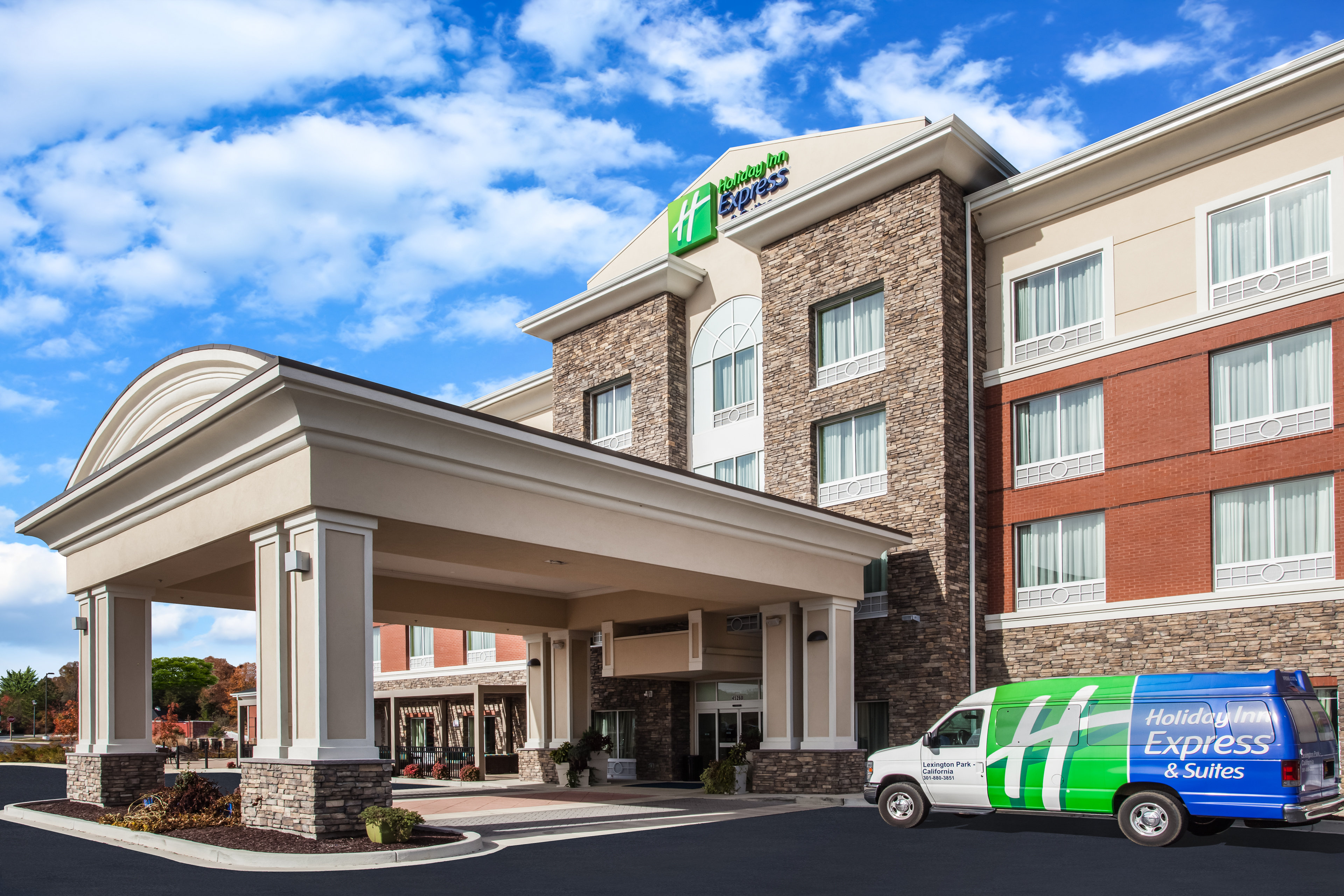 holiday inn express and suites lexington park california by ihg