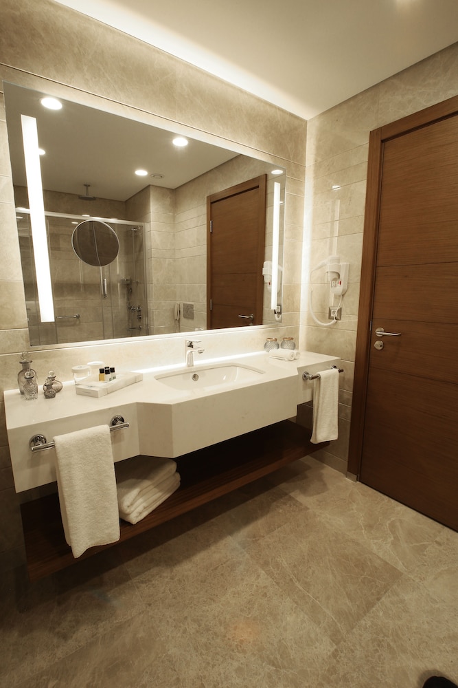 holiday inn bursa city centre by ihg