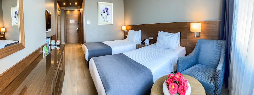 holiday inn bursa city centre by ihg