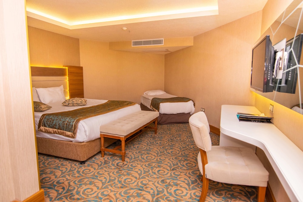 cam thermal resort spa convention center