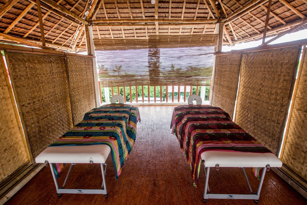 oasis resort and spas