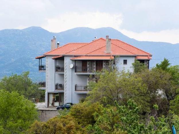 aiora luxury suites
