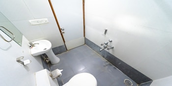 hotel scarlet by elephant stays