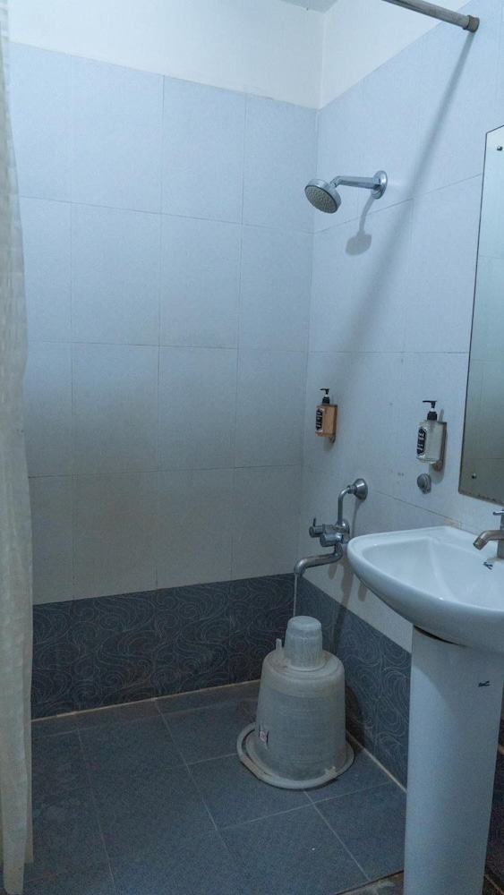 hotel scarlet by elephant stays