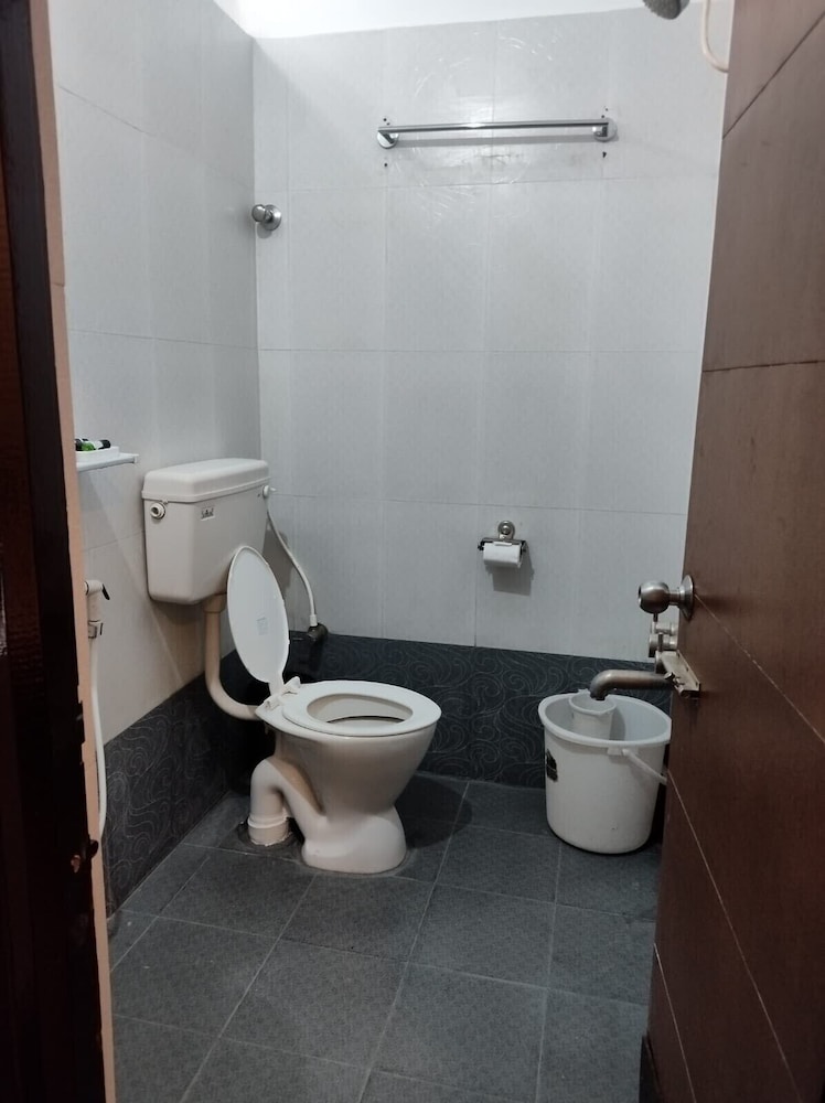 hotel scarlet by elephant stays