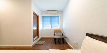 hotel scarlet by elephant stays